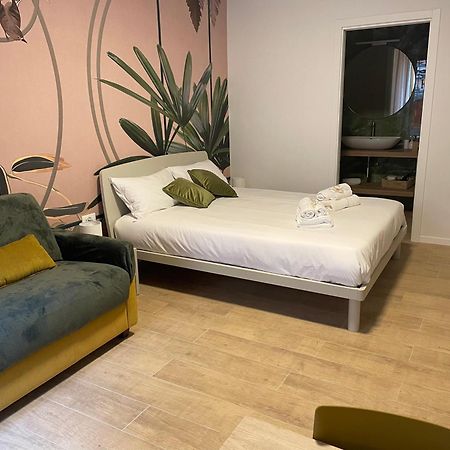 Calari Rooms - Monolocale Boloňa Exteriér fotografie